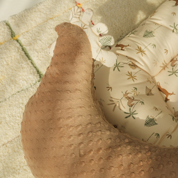 Poduszka Kura Babci Dany Minky LITTLE SAVANNAH-1546056408801