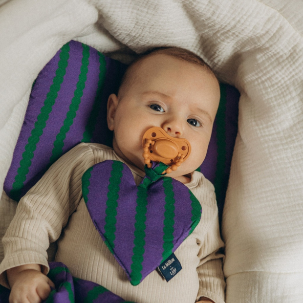 Zawieszka na smoczek Heart Bambus LUU KIDS X LA MILLOU-1503340373648