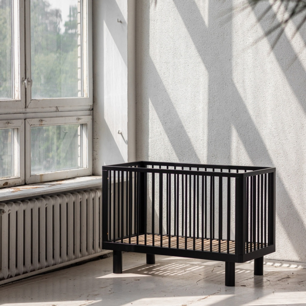 Łóżeczko dziecięce z barierką Junior BLACK SATIN-1319117456863 Łóżeczko dziecięce z barierką Junior BLACK SATIN-1319117456863