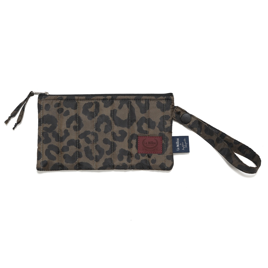 Nylon Padded Pouch LEOPARD CHOCO by Magdalena Lamparska