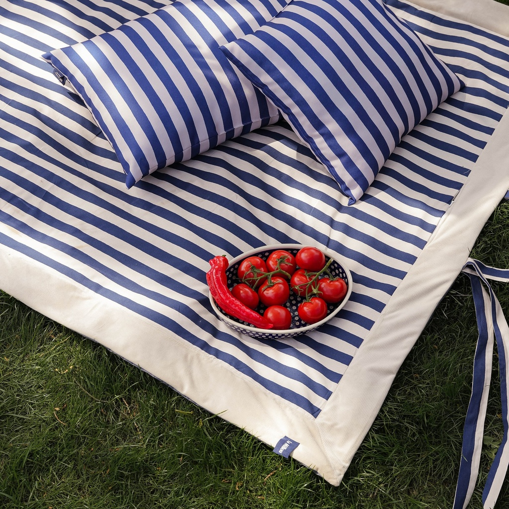 Picnic Quilt STRIPES NAVY